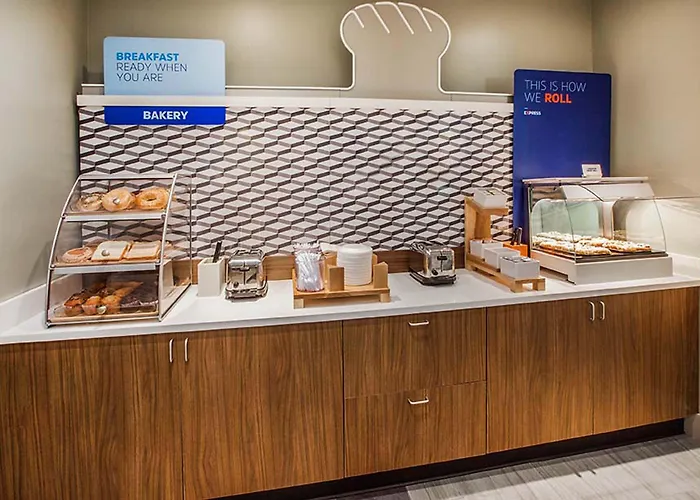 Express & - By Ihg