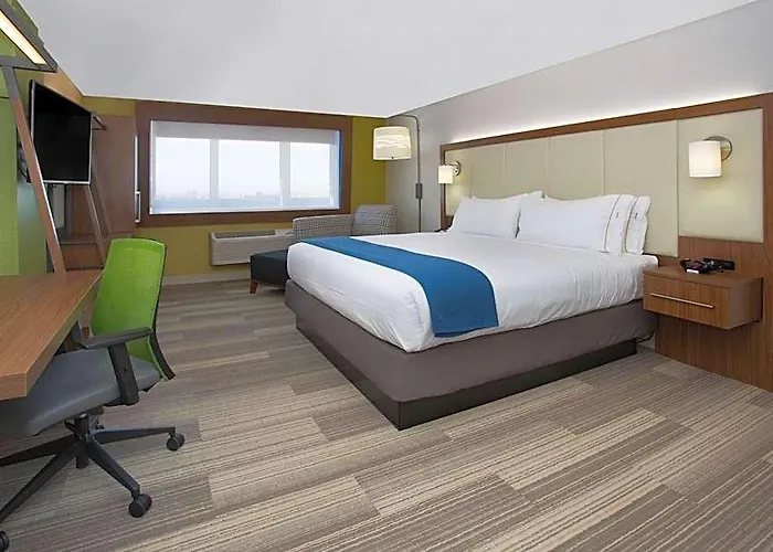 Express & - By Ihg 3*