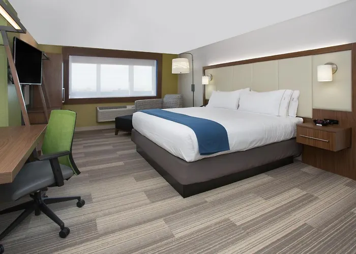 Express & - By Ihg 3*