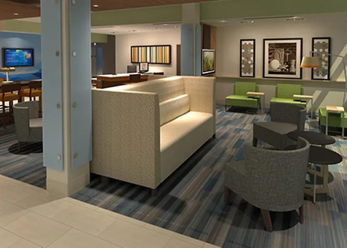 Express & - By Ihg Yorkville