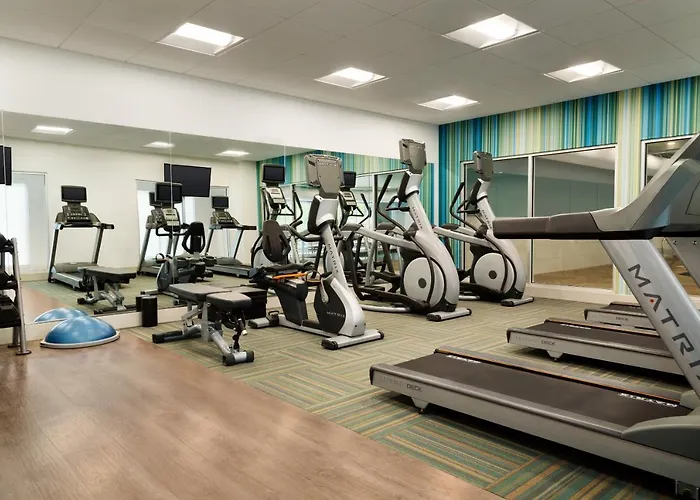 Express & - By Ihg Hotel Yorkville
