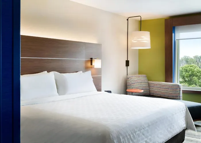 Hotel Express & - By Ihg Yorkville